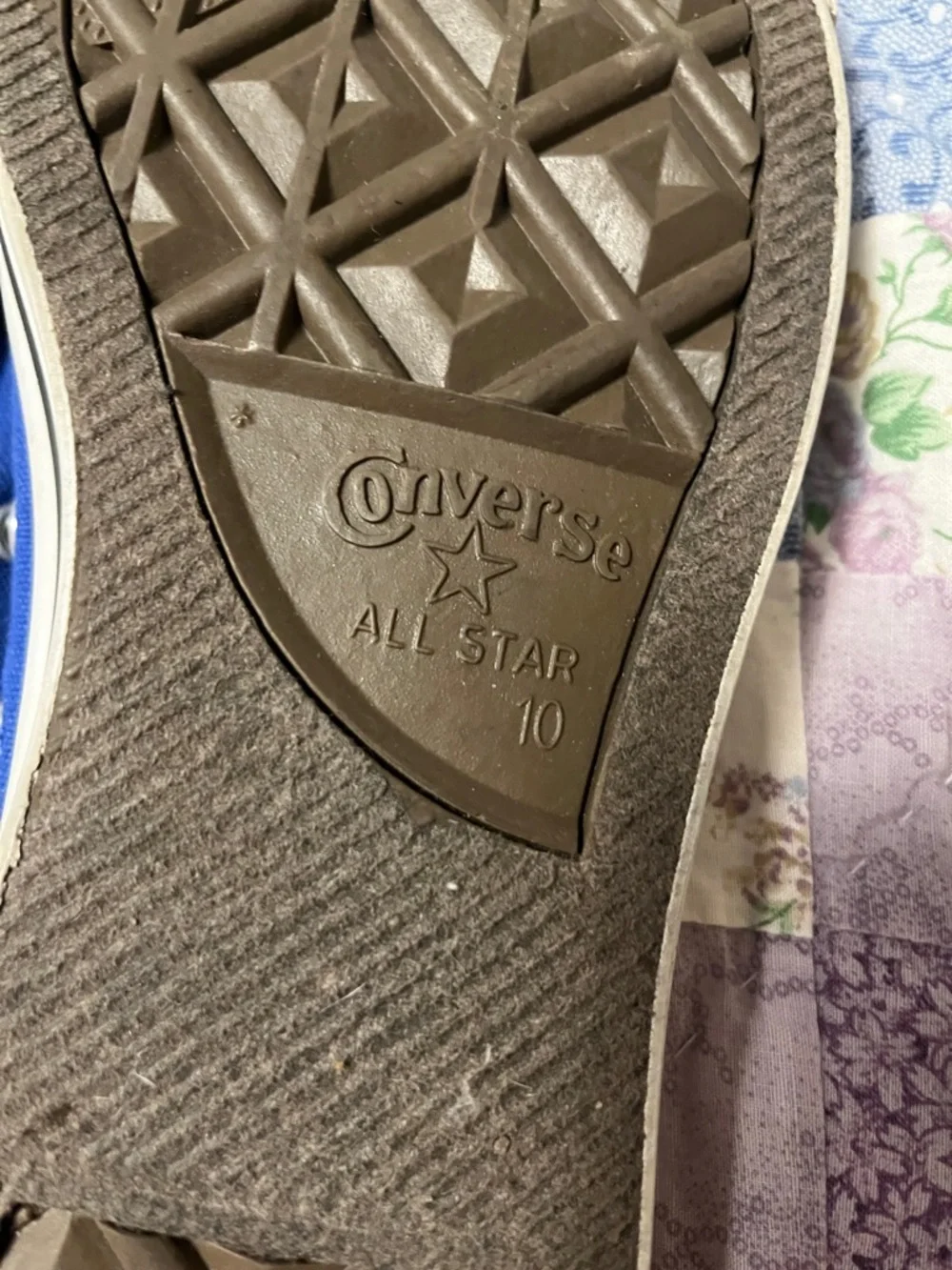 Converse Low Top Sneakers in Blue and White - Picture 4 of 4